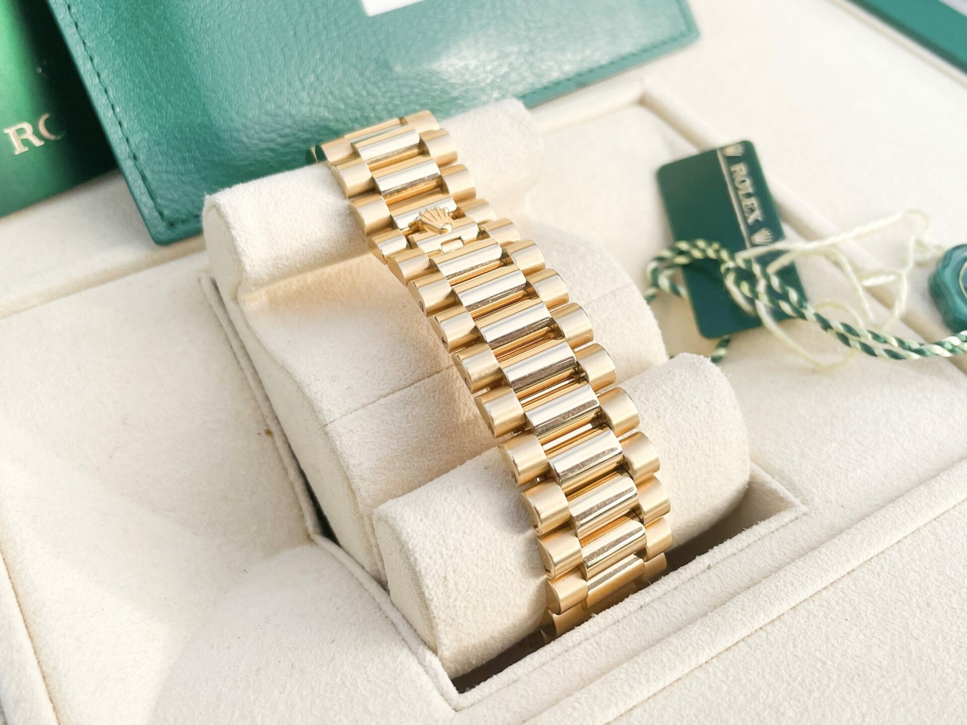 2018 Rolex Day-Date 40mm Factory Diamond Bezel - Image 8