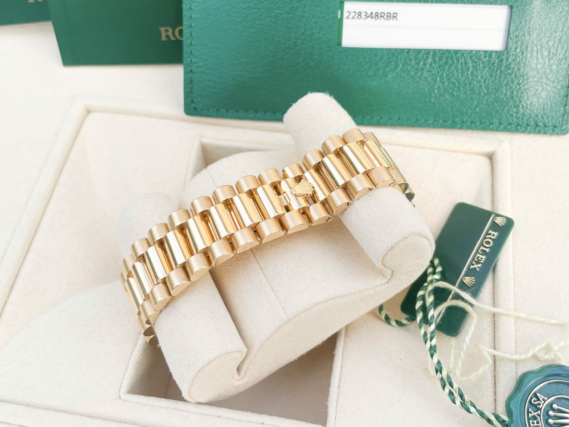 2018 Rolex Day-Date 40mm Factory Diamond Bezel - Image 10